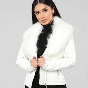 White fake leather jacket with fur size S
